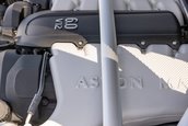 Aston Martin V12 Vantage S Roadster cu transmisie manuala