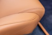 Aston Martin V12 Vantage S Roadster cu transmisie manuala