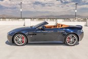 Aston Martin V12 Vantage S Roadster cu transmisie manuala