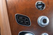 Aston Martin V12 Vantage S Roadster cu transmisie manuala
