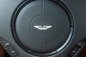 Aston Martin V12 Vantage S Roadster cu transmisie manuala
