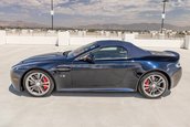 Aston Martin V12 Vantage S Roadster cu transmisie manuala