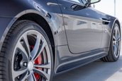 Aston Martin V12 Vantage S Roadster cu transmisie manuala