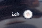 Aston Martin V12 Vantage S Roadster cu transmisie manuala