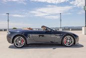 Aston Martin V12 Vantage S Roadster cu transmisie manuala