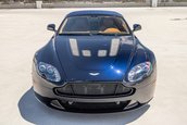 Aston Martin V12 Vantage S Roadster cu transmisie manuala