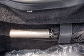Aston Martin V12 Vantage S Roadster cu transmisie manuala