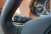Aston Martin V12 Vantage S Roadster cu transmisie manuala