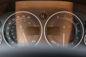 Aston Martin V12 Vantage S Roadster cu transmisie manuala