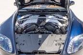 Aston Martin V12 Vantage S Roadster cu transmisie manuala