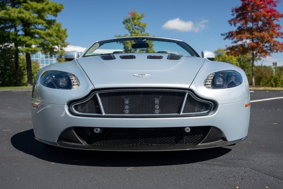 Aston Martin V12 Vantage S Roadster de vanzare