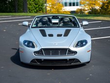 Aston Martin V12 Vantage S Roadster de vanzare