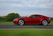 Aston Martin V12 Vantage