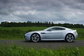 Aston Martin V12 Vantage