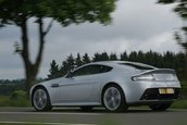 Aston Martin V12 Vantage