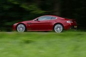 Aston Martin V12 Vantage