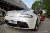 Aston Martin V12 Vantage