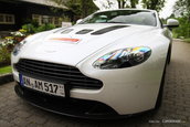 Aston Martin V12 Vantage