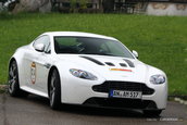 Aston Martin V12 Vantage