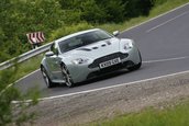 Aston Martin V12 Vantage