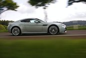 Aston Martin V12 Vantage