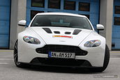 Aston Martin V12 Vantage