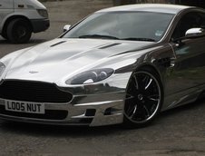 Aston Martin V8 Vantage cromat