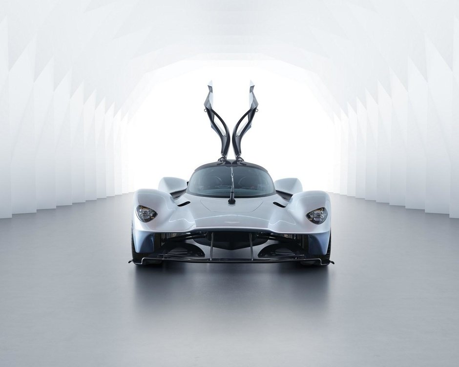 Aston Martin Valkyrie - Poze noi