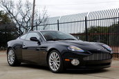 Aston Martin Vanquish V12 de vanzare