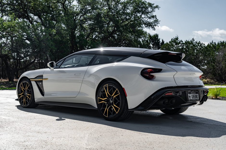 Aston Martin Vanquish Zagato Shooting Brake Villa d’Este de vanzare