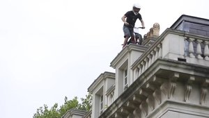 Atacul motocicletei electrice asupra Ambasadei Ruse din Londra