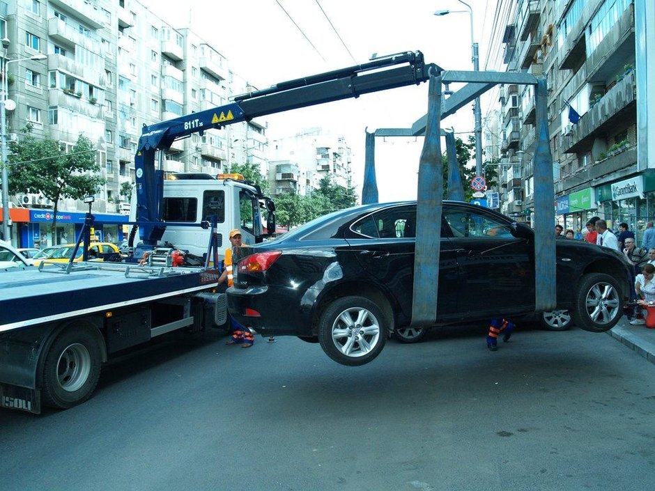 ATENTIE SOFERI! Se intorc hingherii de masini!