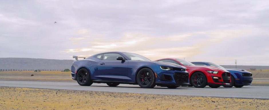 Au adus la start cele mai puternice muscle car-uri ale momentului. Liniuta cu Shelby GT500, Camaro ZL1 1LE si Challenger Hellcat Redeye Au adus la start cele mai puternice muscle car-uri ale momentului. Liniuta cu Shelby GT500, Camaro ZL1 1LE si Challenger Hellcat Redeye