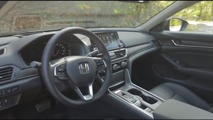 Au condus noua Honda Accord cu transmisie in 10 rapoarte si motorul lui Civic Type R. Cum li s-a parut masina japoneza