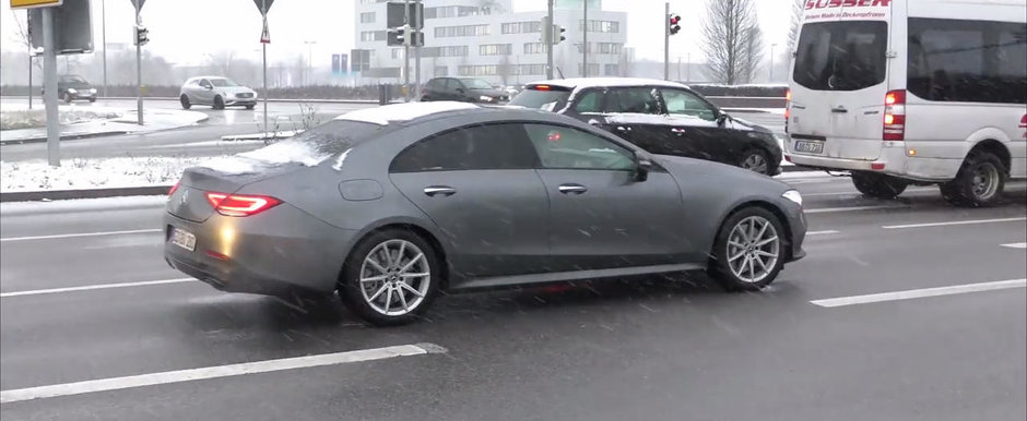 Au filmat-o deja in trafic! Lansarea oficiala a avut loc abia la sfarsitul saptamanii trecute Au filmat-o deja in trafic! Lansarea oficiala a avut loc abia la sfarsitul saptamanii trecute