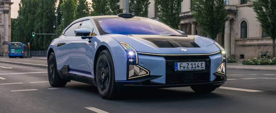 Au fost anuntate modelele intrate in cursa pentru 2024 World Car of the Year. Chinezii au 16 masini care concureaza pentru marele premiu Au fost anuntate modelele intrate in cursa pentru 2024 World Car of the Year. Chinezii au 16 masini care concureaza pentru marele premiu