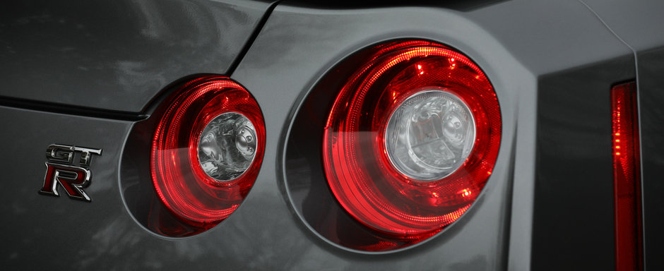 Au ramas muti de uimire cand l-au vazut. Sa fie asta unicul NISSAN GT-R decapotabil din lume? Au ramas muti de uimire cand l-au vazut. Sa fie asta unicul NISSAN GT-R decapotabil din lume?