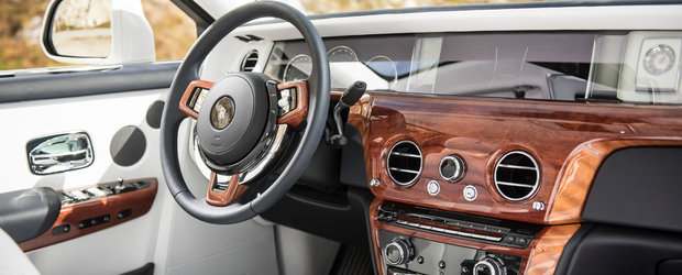 Au testat in premiera perla britanicilor de la Rolls-Royce. Este oare noul Phantom cea mai luxoasa masina din lume?