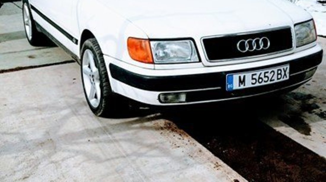 Audi 100 2.3 L I5 98 kW 1992