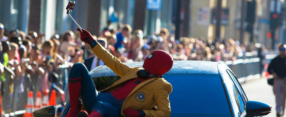 Audi a adus noul A8 la premiera filmului Spider-Man: Homecoming. Cum arata limuzina nemtilor Audi a adus noul A8 la premiera filmului Spider-Man: Homecoming. Cum arata limuzina nemtilor