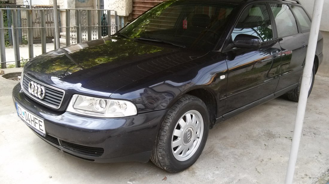 Audi A4 1,6 AHL 1998