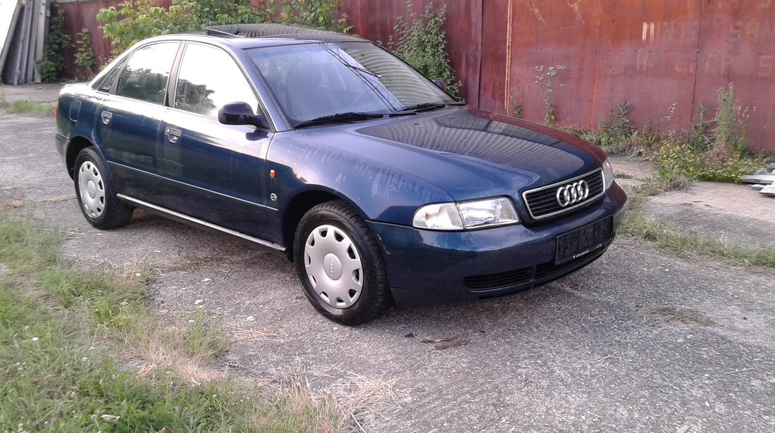 Audi A4 1.6 benzina 1996