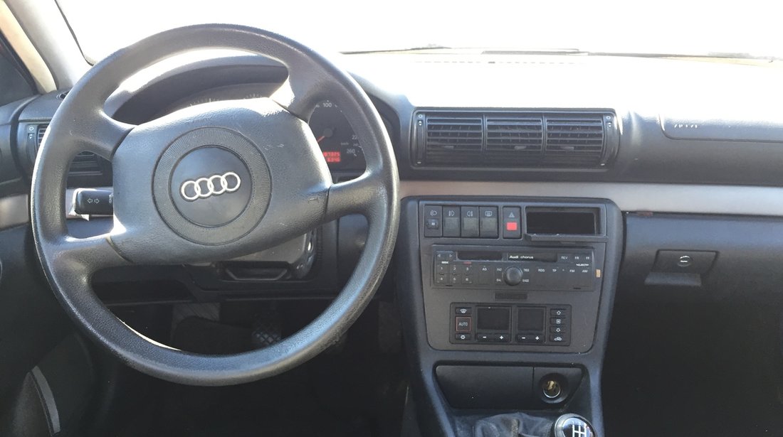 Audi A4 1.6i 1998