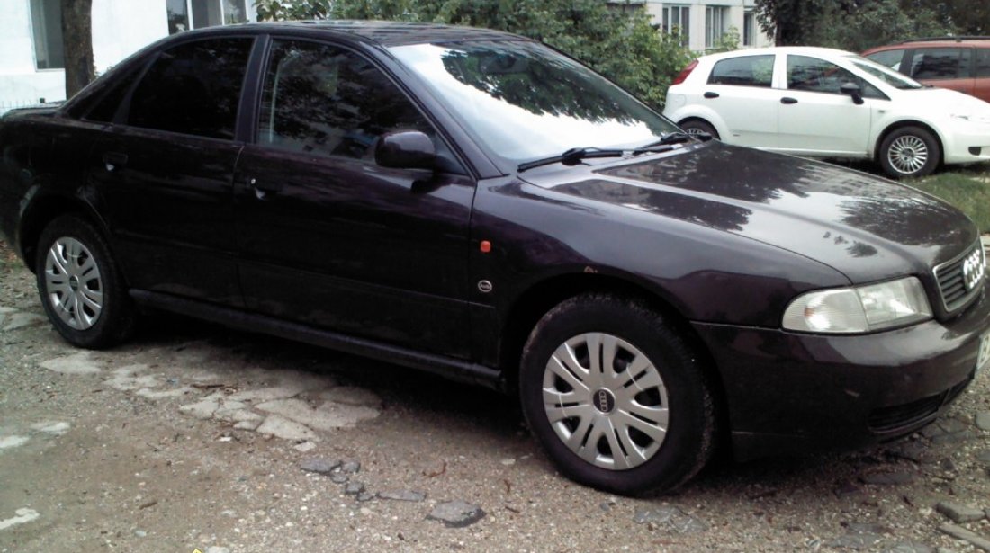 Audi A4 1,8 benzina 1996