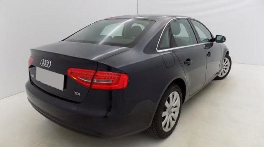 Audi A4 2.0 TDI 177 CP Automatic Start/Stop 2012