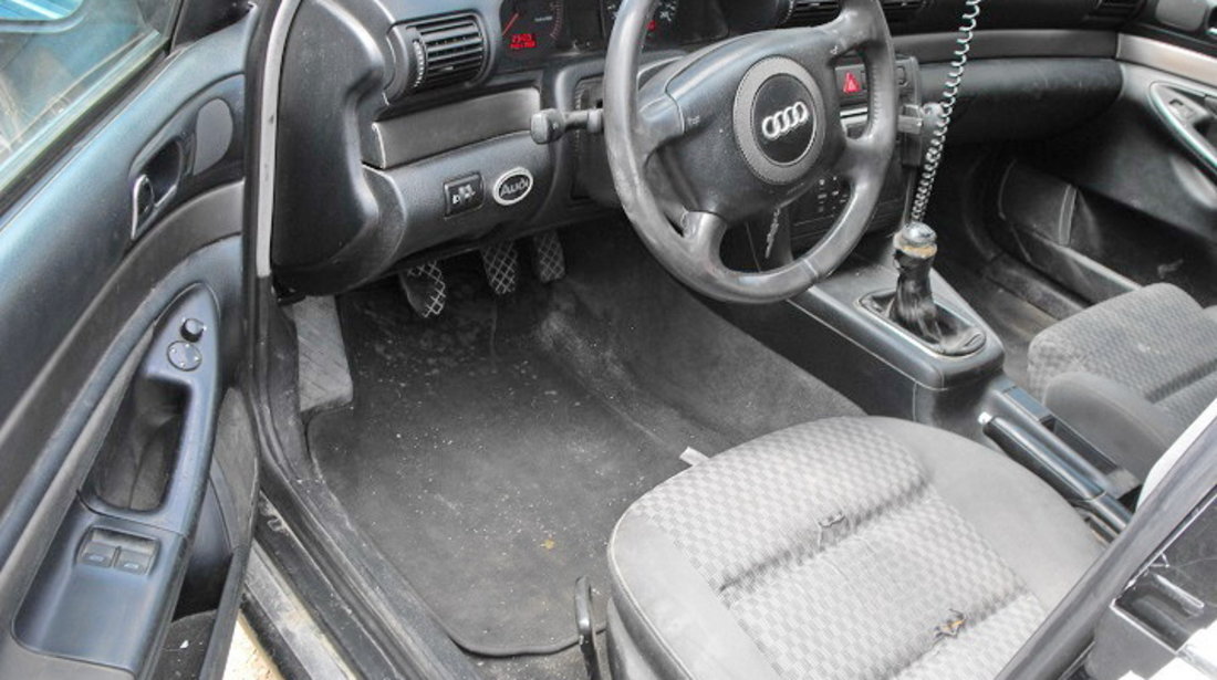 Audi A4 2.5 TDI 2000