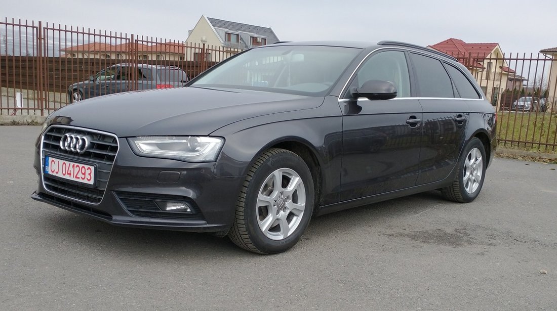 Audi A4 B8  Facelift Neon + Led + Xenon  Model 2013  Euro 5  2.0 TDI  143CP 2012