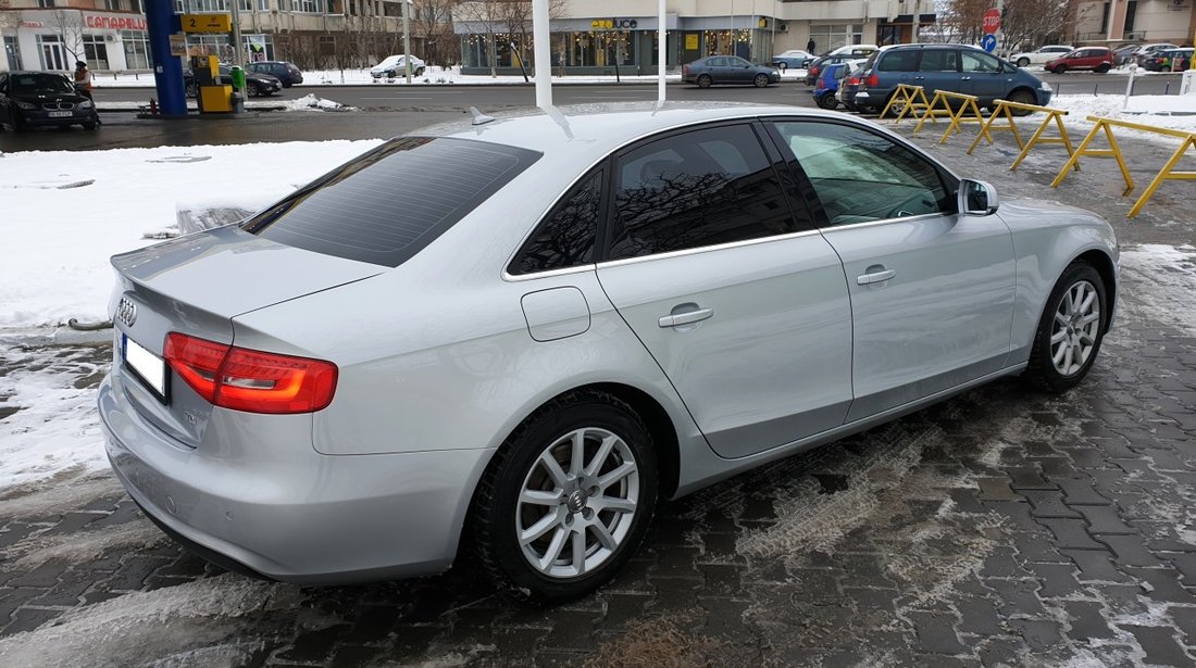 Audi A4 full neon piele navigatie km reali fab. 2013