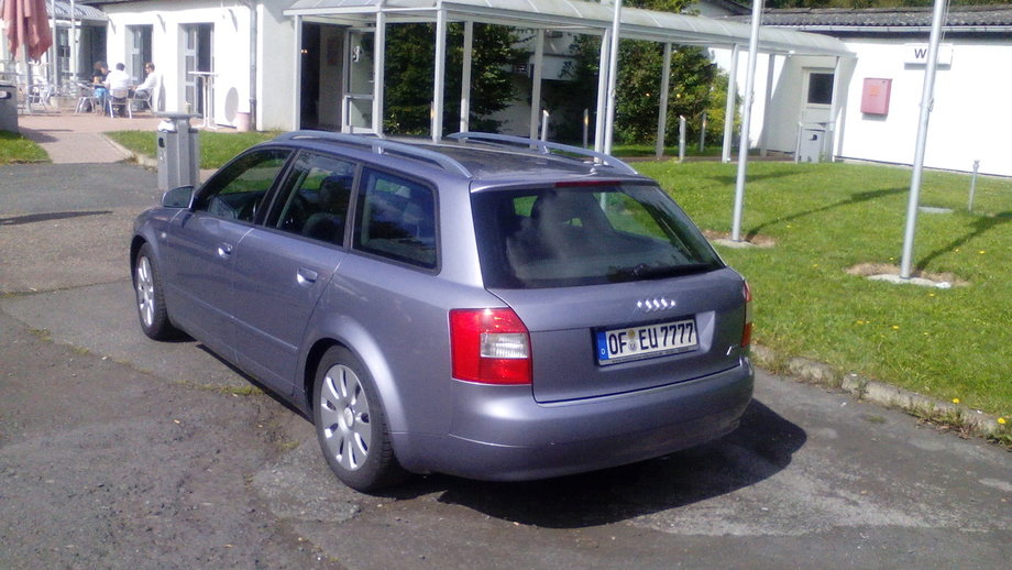 Audi A4 v6 quattro