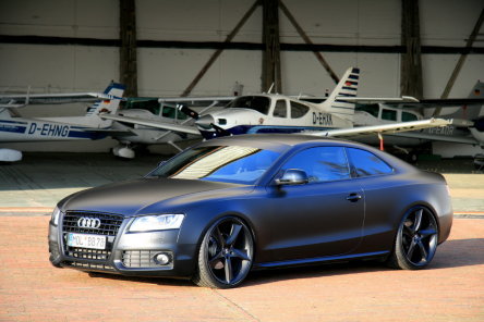 Audi A5 Matt Black tunat de AVUS Performance